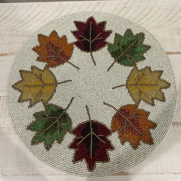 2pc NICOLE MILLER Beaded Fall Leaves 15in Round Placemat Charger Multicolor NEW - Picture 2 of 8